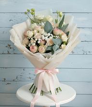 Букет цветов из:  Розы и Лизиантусы #REPLACE_PRED# Судиславле