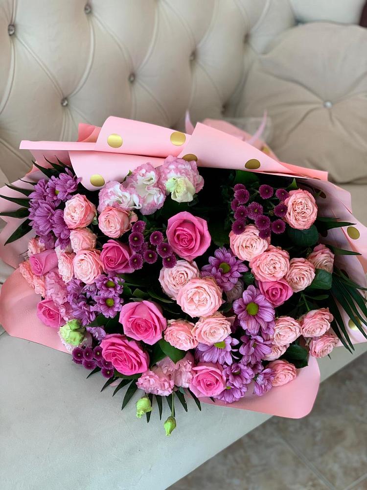 Букет цветов из: Хризантемы, Розы и Лизиантусы в Судиславле