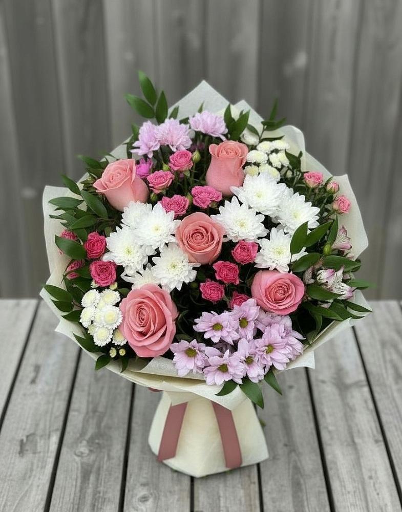 Букет цветов из: Альстромерии, Гвоздики, Розы и Хризантемы в Судиславле