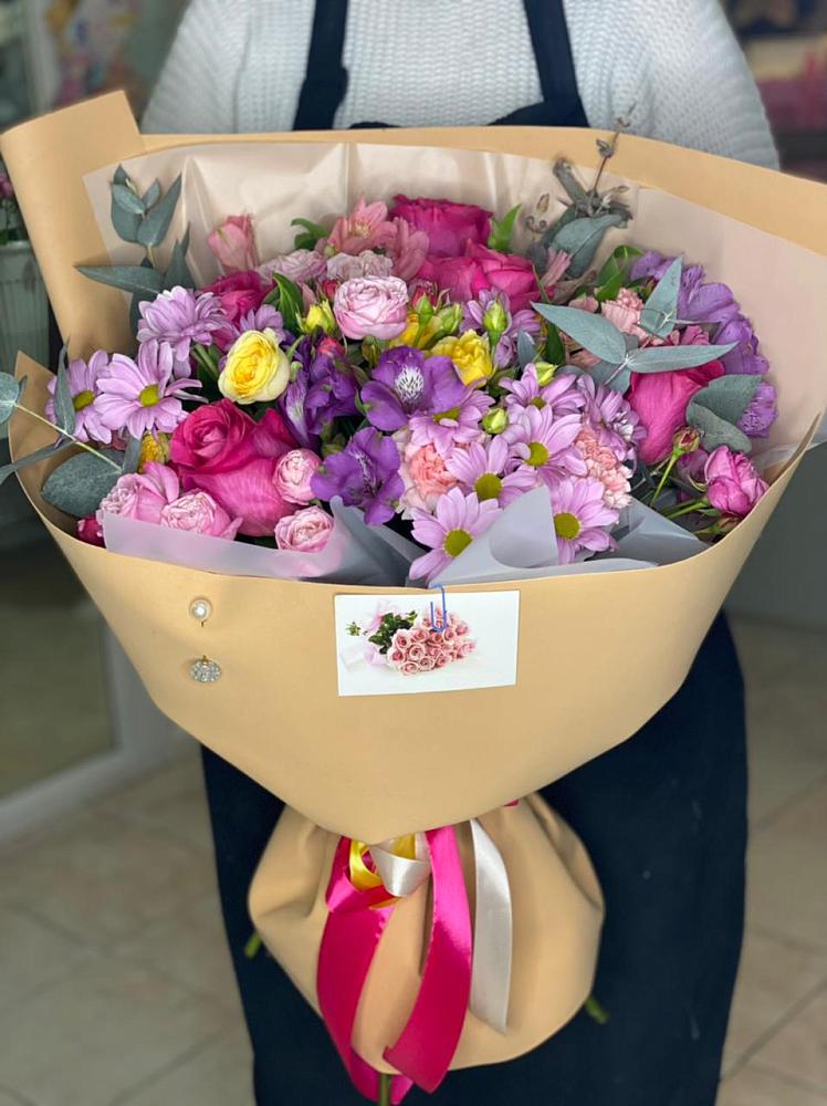 Букет цветов из: Хризантемы, Гвоздики и Альстромерии в Судиславле