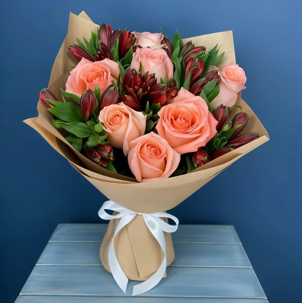 Букет цветов из: Розы и Альстромерии в Судиславле