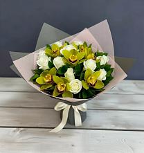 Букет цветов из:  Орхидеи и Розы в Судиславле