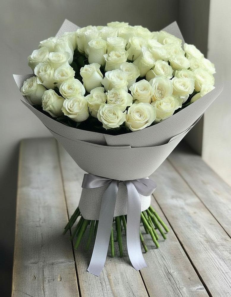 Букет 35 Белых роз в Судиславле