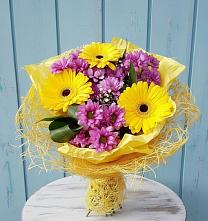 Букет цветов из:  Хризантемы и Герберы в Судиславле