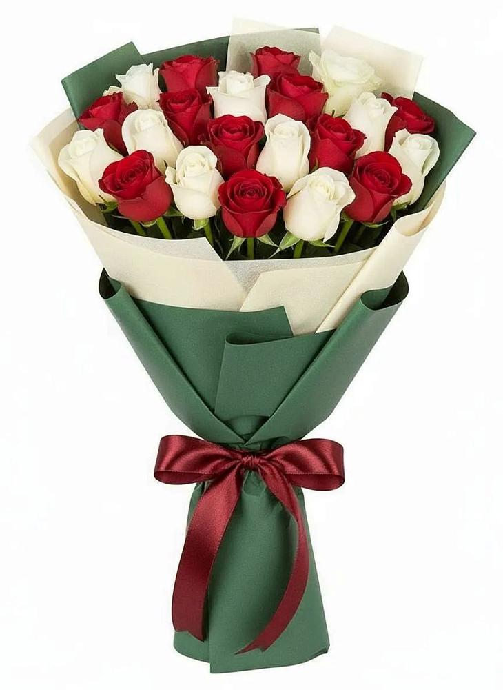 Букет Микс из красных и белых роз в Судиславле