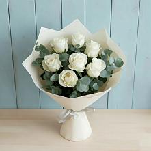 Букет Белые розы в Эвкалипте в Судиславле