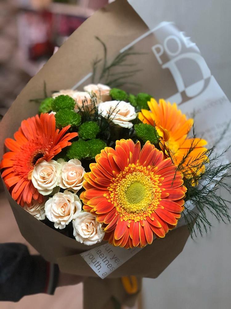 Букет цветов из: Герберы, Хризантемы и Розы в Судиславле